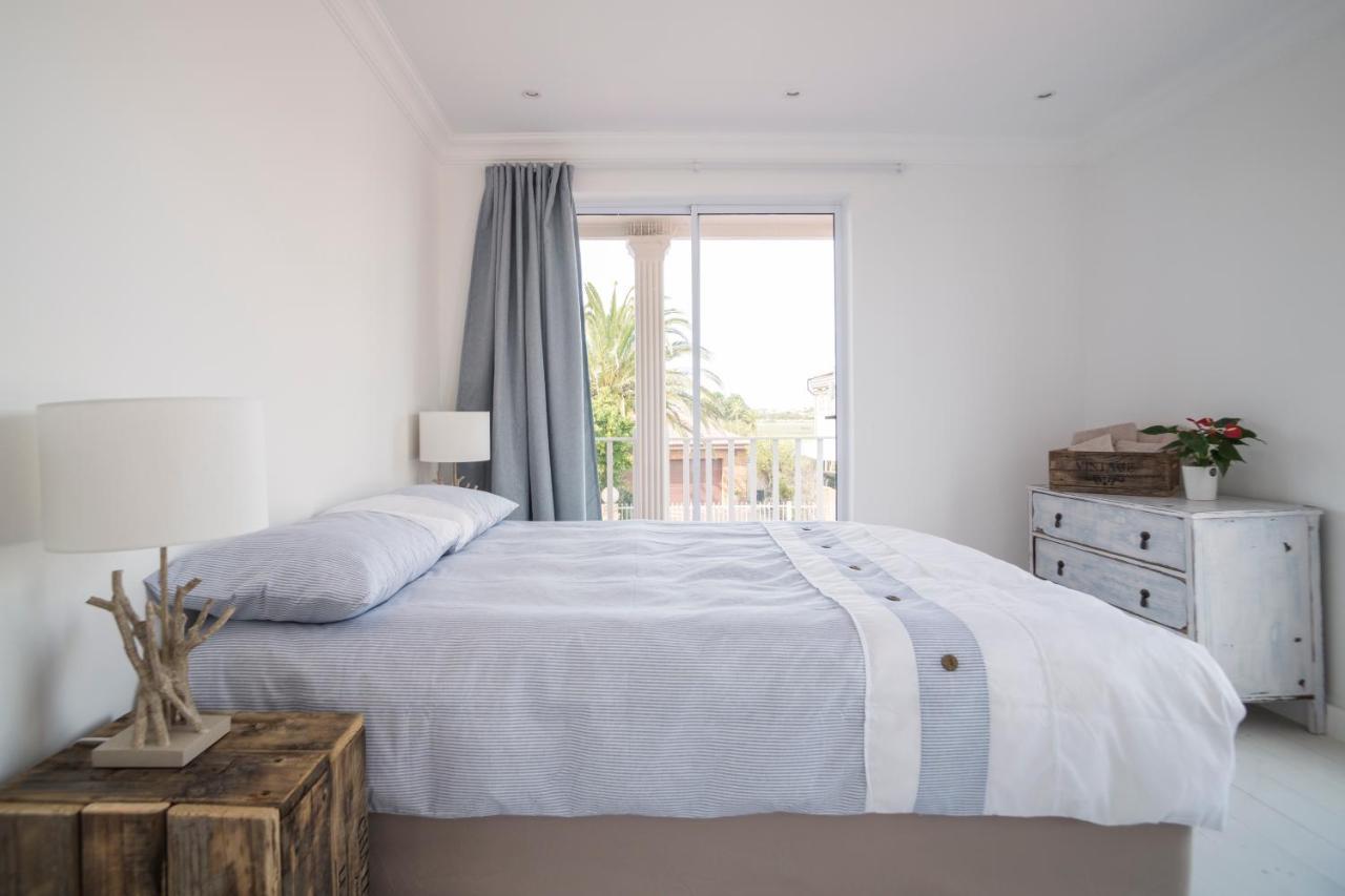 Sunset Beach Living Guesthouse Kapstadt Exterior foto